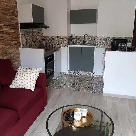 Studio Suquet Balcony 1 Min Beach, 10 Min Palais & Croisette Works Cannes Exterior photo